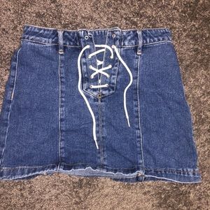 Kendall & Kylie lace up Jean skirt